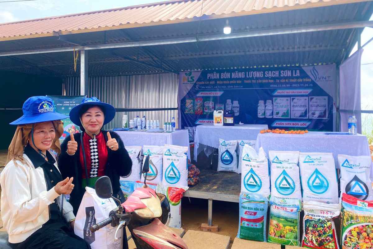 Hình ảnh tại hội chợ xuân xã Phiêng Cằm của NLS Sơn La