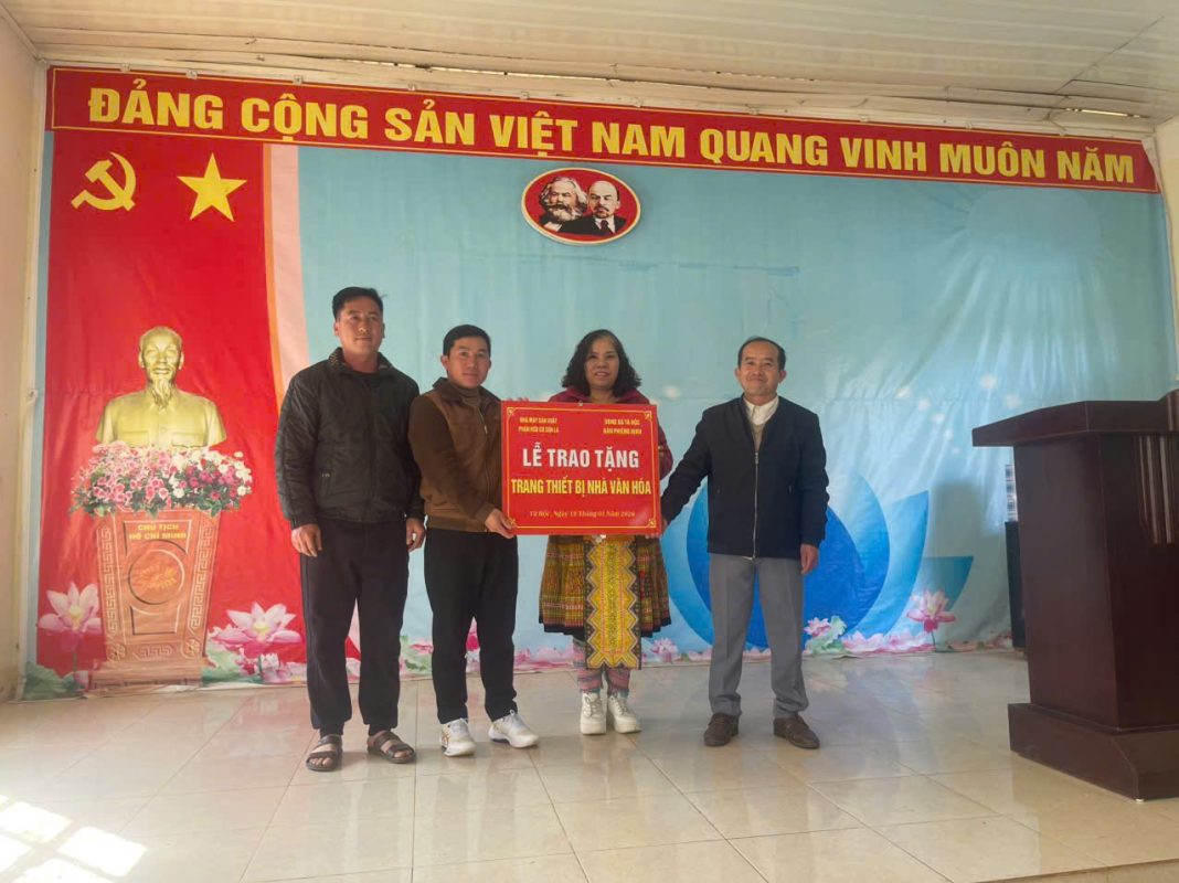 NLS trao tặng trang thiết bị nhà văn hoá