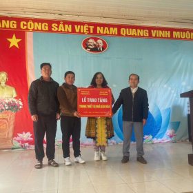 NLS trao tặng trang thiết bị nhà văn hoá
