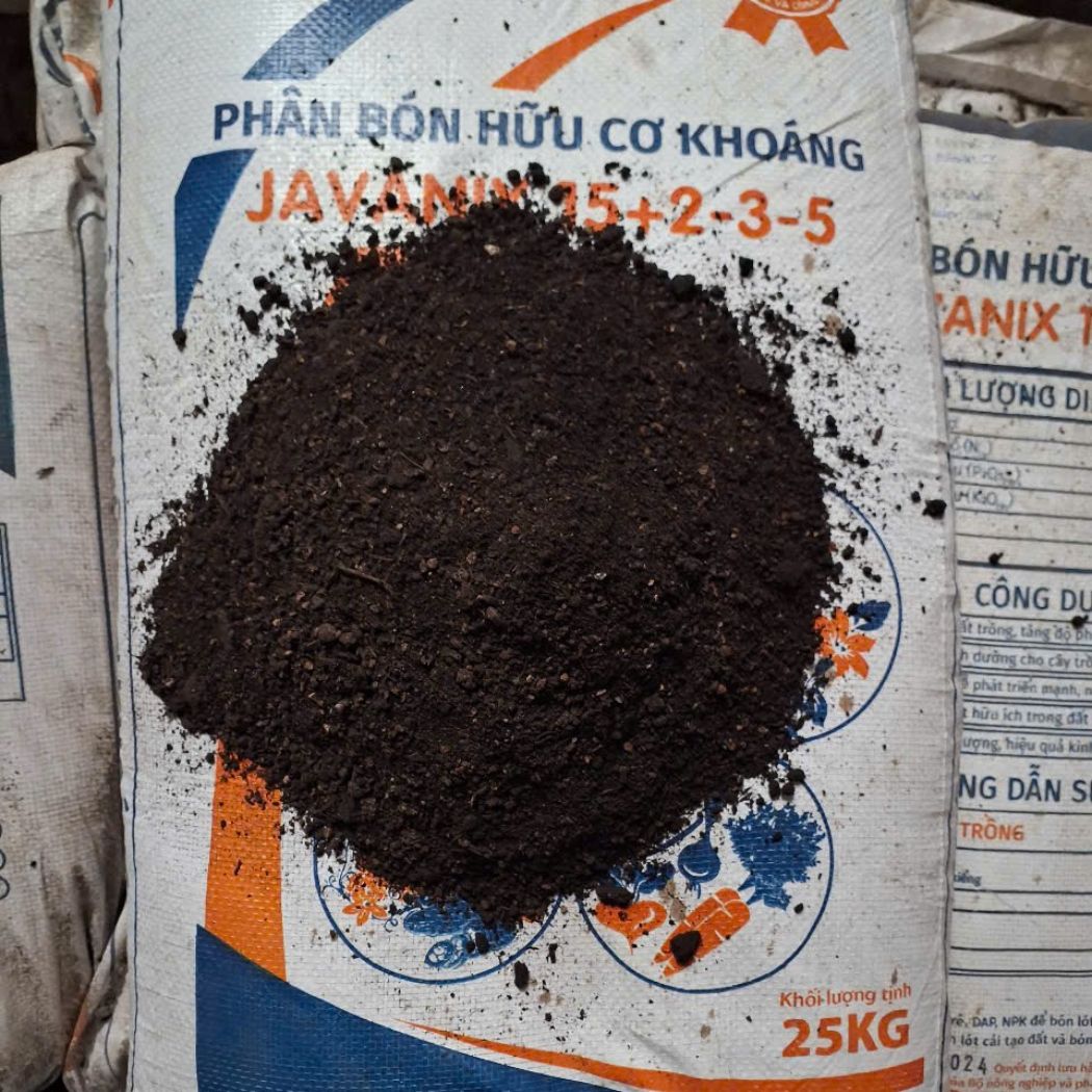 Ngoại quan phân bón hữu cơ khoáng JAVANIX 15+2-3-5 Ngoại quan phân bón hữu cơ khoáng JAVANIX 15+2-3-5