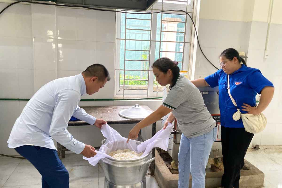 Chung tay xây dựng cộng đồng nhân ái